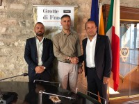 Confcommercio di Pesaro e Urbino - Si rafforza la sinergia tra Frasassi e Museo dei Bronzi di Pergola